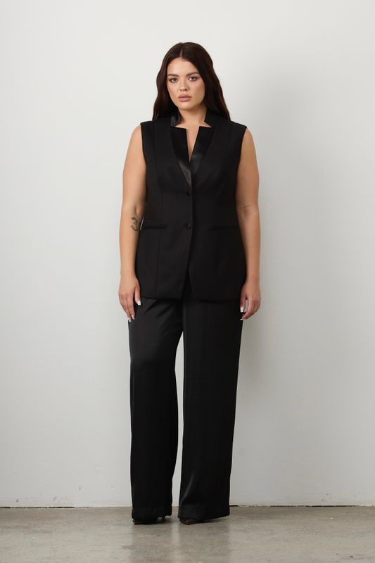 Жилет удлиненный с атласными лацканами, черный