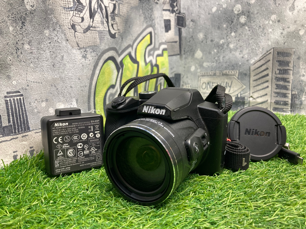 Nikon Coolpix B600