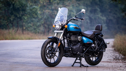 Royal Enfield Meteor 350 Supernova Blue