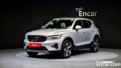 Volvo XC40 B4 Ultimate Bright (04.2023)