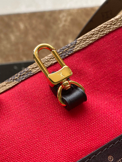 Louis Vuitton Onthego Voyage