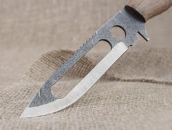 Рыбацкий нож "Акула", цельнометаллический, сталь 65х13, рукоять орех