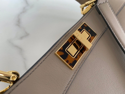 Fendi Peekaboo ISeeU Medium 33 cm