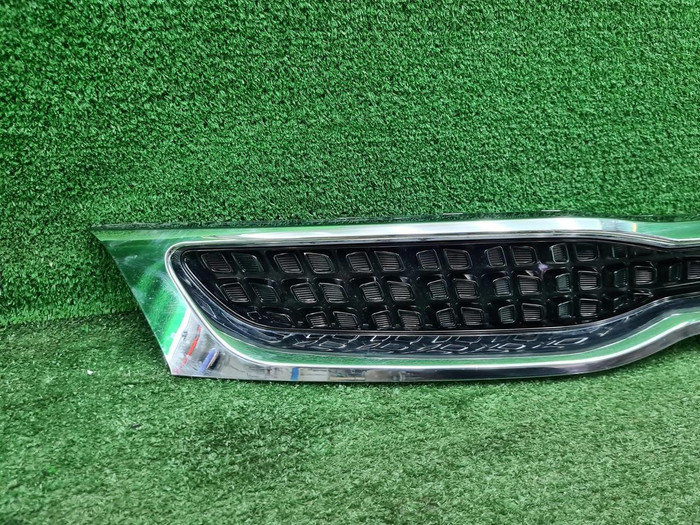 Решетка радиатора KIA Rio 4 X-Line (2017-2020)