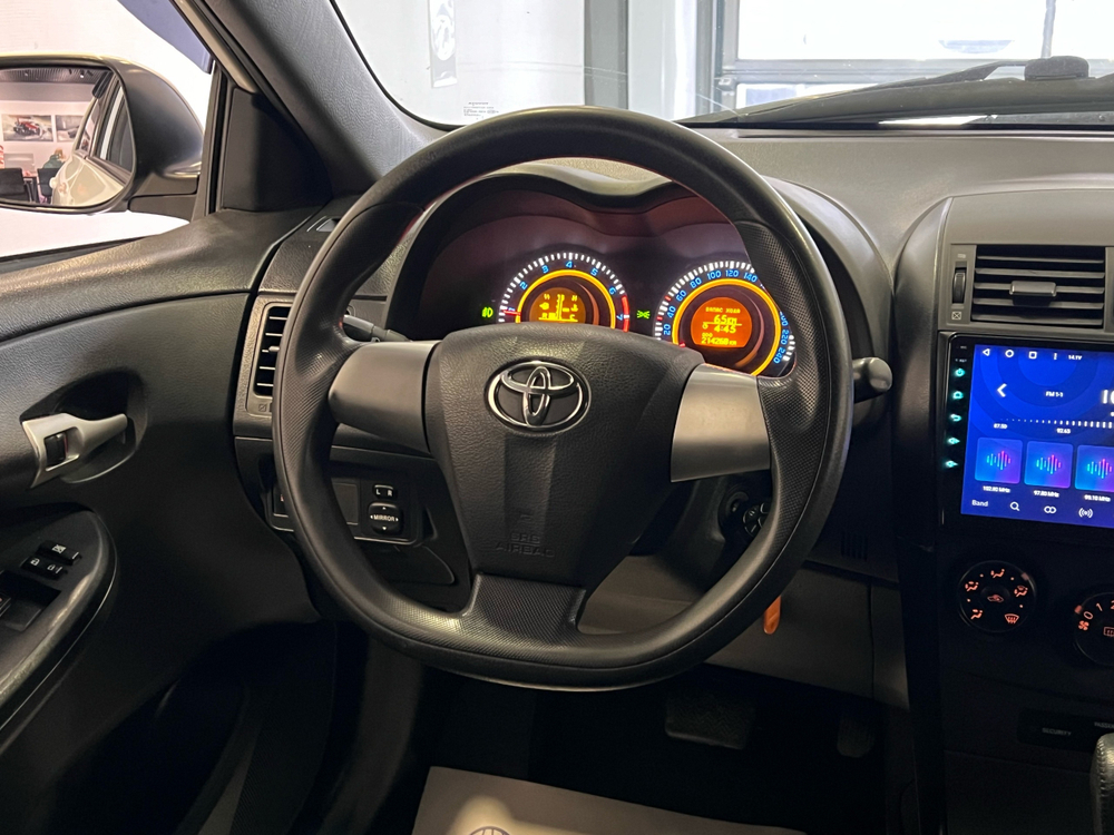 Toyota Corolla, 2011 год