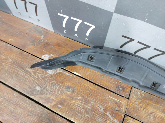 Уплотнитель крыла правого BMW 3-Series (G20) 18-нв Б/У Оригинал 51487433820