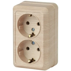 Розетка Intro Quadro 2-204-11 с заземлением двойная 2х2P+E Schuko 16А-250В IP20 открытой установки сосна