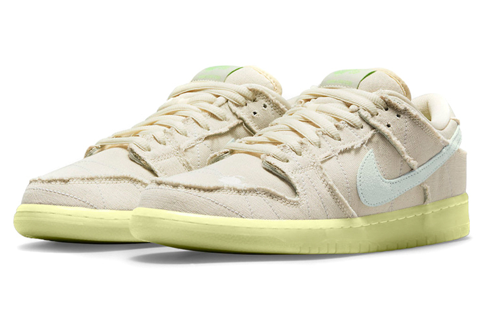 Nike Dunk SB Pro PRM "Mummy" Halloween tear Music Mummy luminous low-top sneakers for men and women the same beige