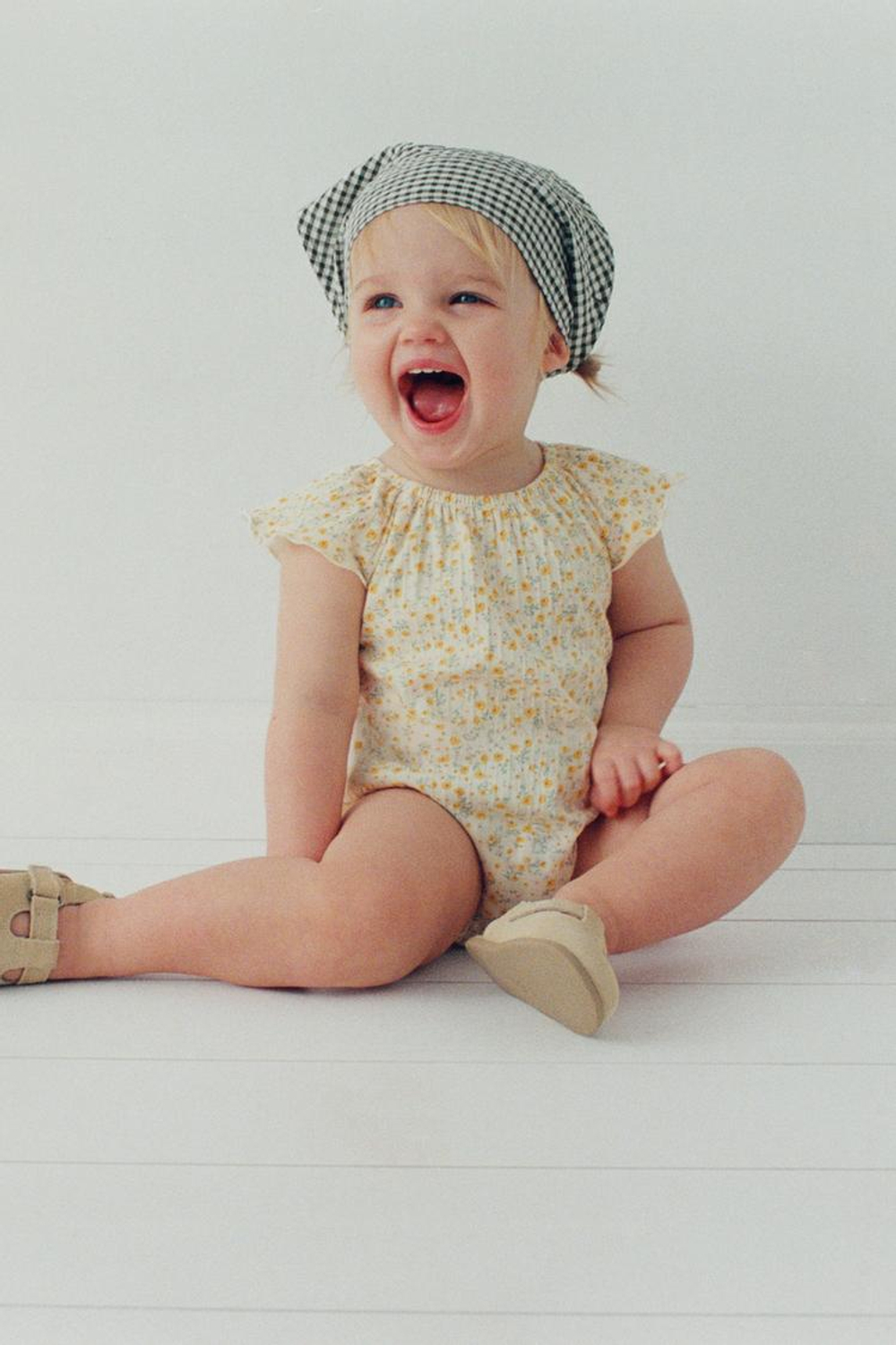 ZARA БОДИ С ЦВЕТОЧНЫМ ПРИНТОМ, ЖЕЛТЫЙ