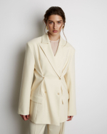 Жакет с дополнительными петлями из шерсти молочный