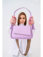 Сумка кросс-боди через плечо с широким съемным ремнем.