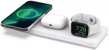 Беспроводная зарядная панель Belkin BoostCharge Pro 3-в-1 с MagSafe, белая