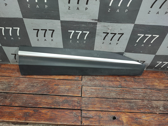 Накладка двери передней правой Kia Sportage 5 (NQ5) 21-нв Б/У Оригинал 87722P1000BKL