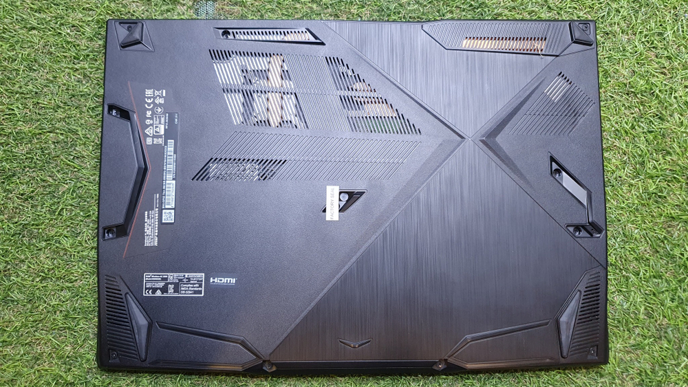 Игровой MSI i7-9/16GB/GTX 1650 Ti MAX Q 4Gb/FHD/GF63 Thin 9SCSR-899XRU/[9s7-16r412-899]/Windows 10