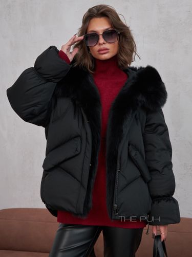 Укороченный черный пуховик с отделкой из меха лисы