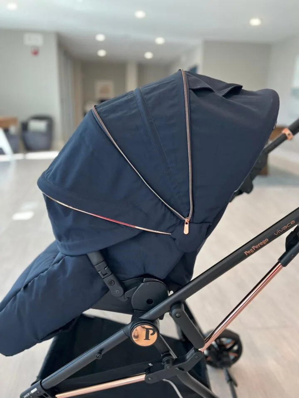 Коляска 2 в 1 Peg Perego Vivace New Culla Flex Blue Shine