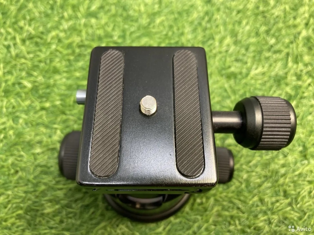 Induro DM-23