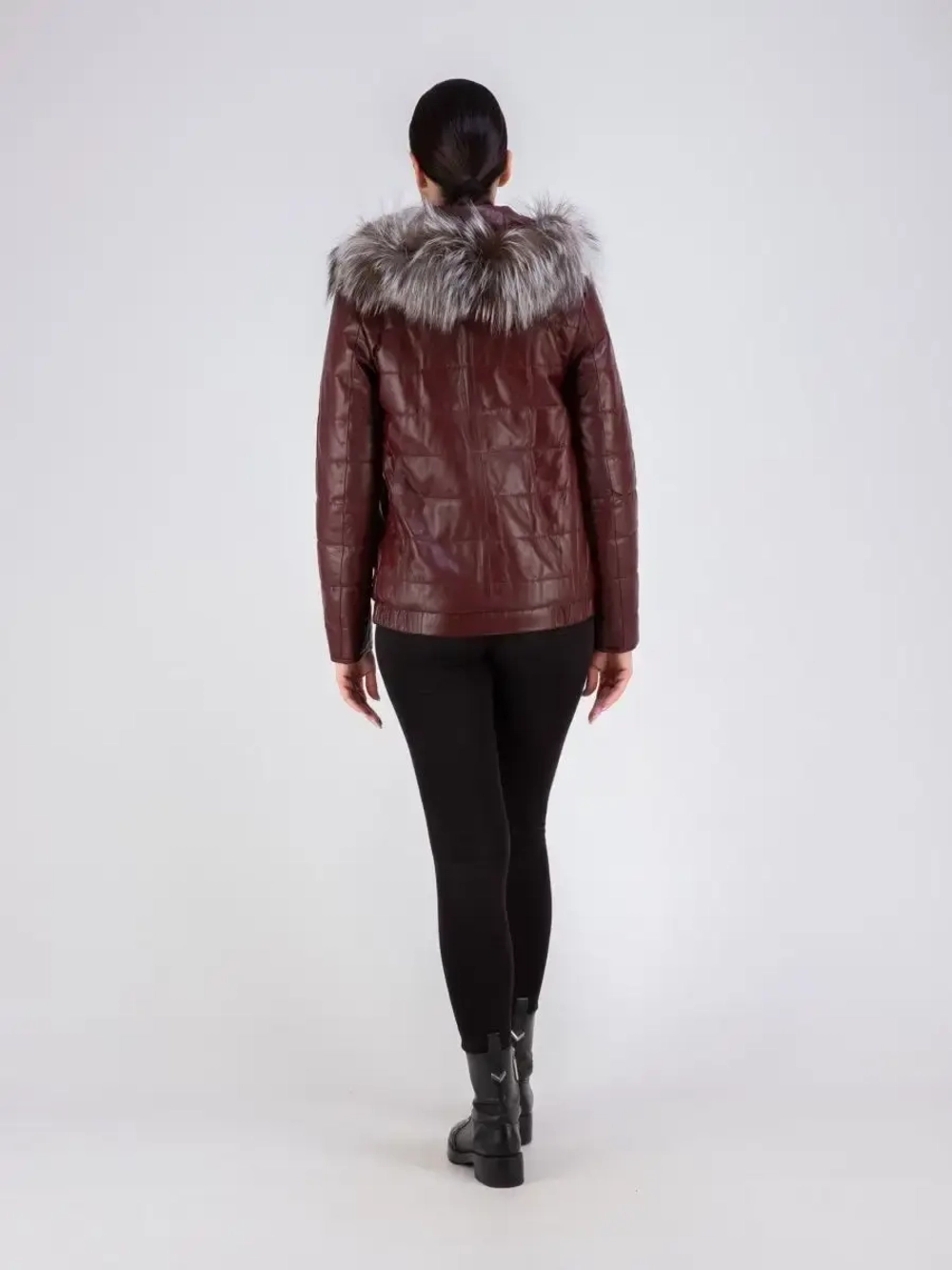 Куртка женская из натуральной кожи с капюшоном Турция