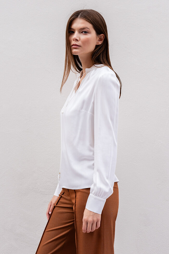 23100 Блузка женская (молочный)