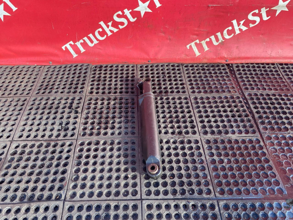 Цилиндр подъема кабины