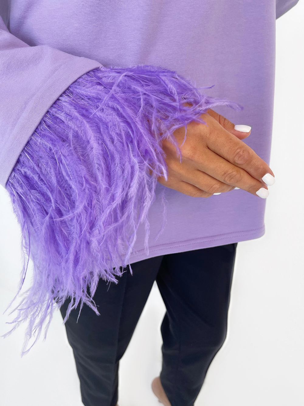 Лонгслив со съёмными перьями на рукавах сиреневый 5