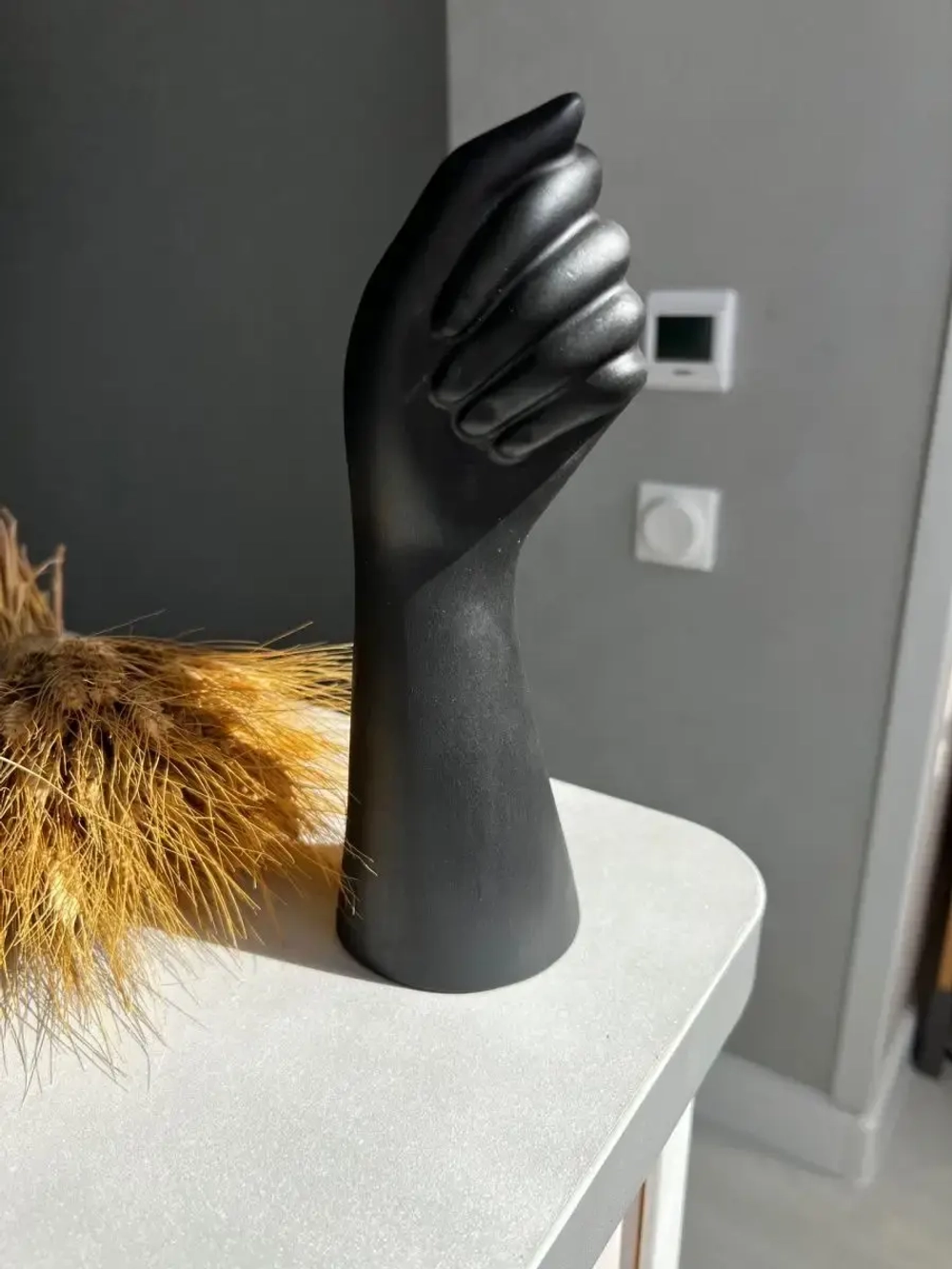 Кашпо для дома цветов Рука ваза горшок декор  статуэтка