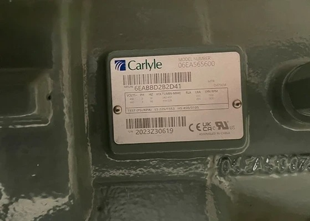 Полугерметичный поршневой компрессор 06E Carlyle 06EA565600 мощностью 25 л.с. с выпускной магистралью 1-3/8 дюймов