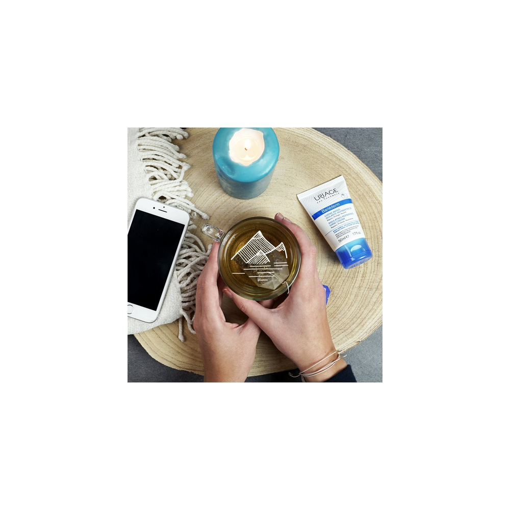 Uriage Bariederm Insulating Repairing Hand Cream - защитный и регенерирующий крем для рук /   50  ml  / GTIN 3661434004728