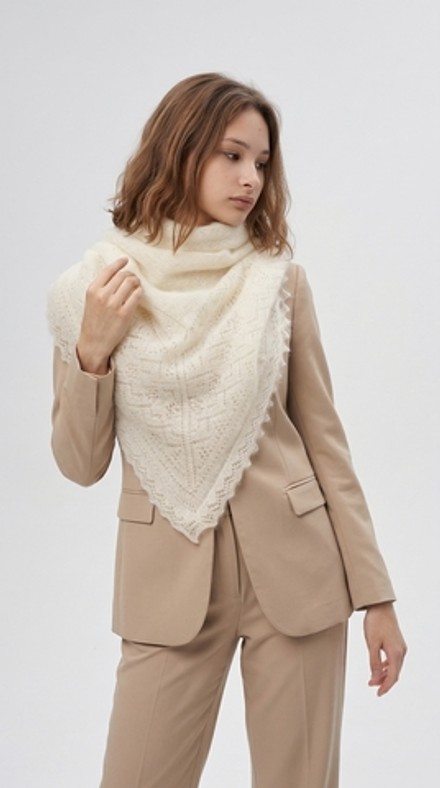 Оренбургский пуховый платок П2-100-02 экрю