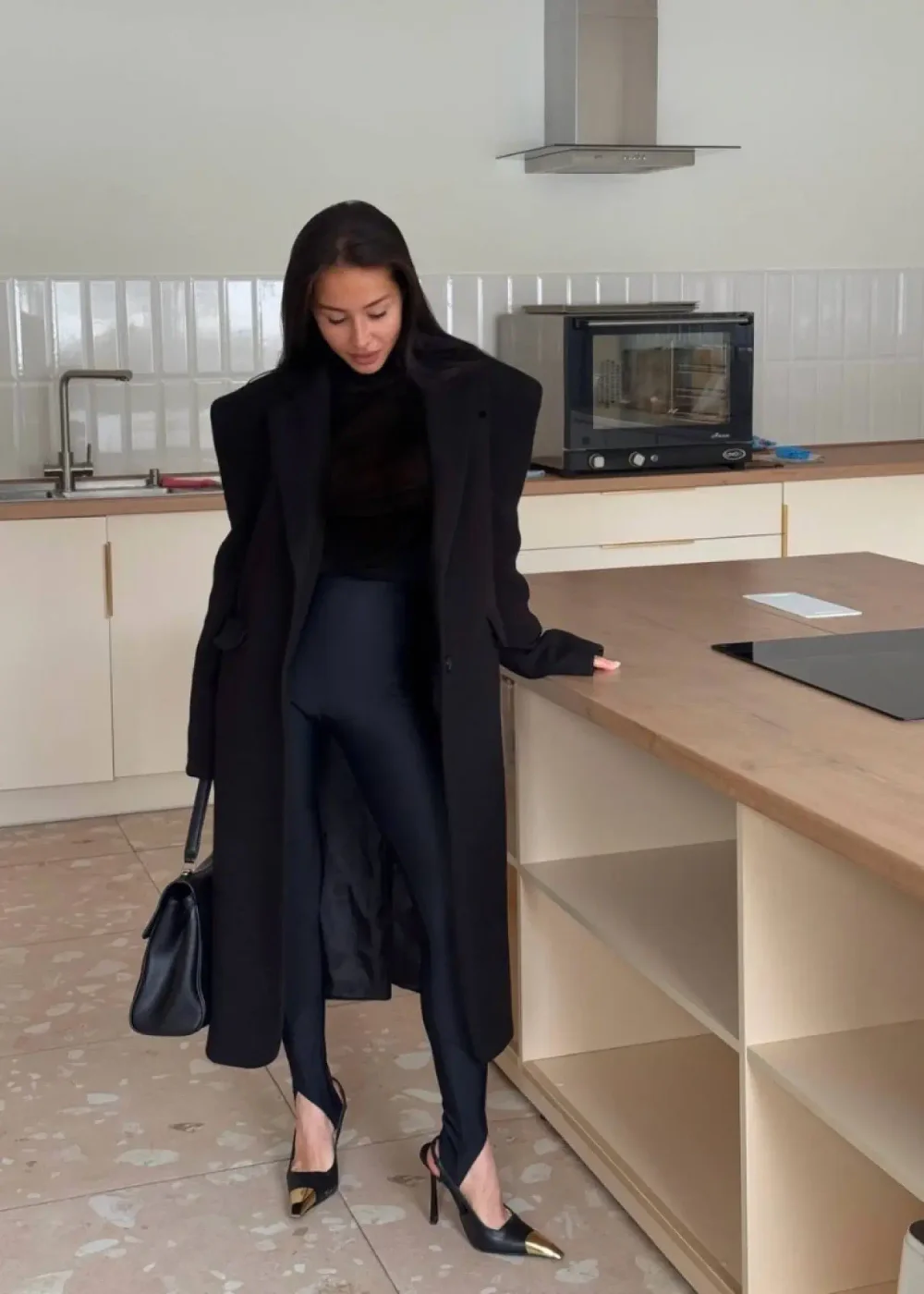 Пальто Топ, Черный