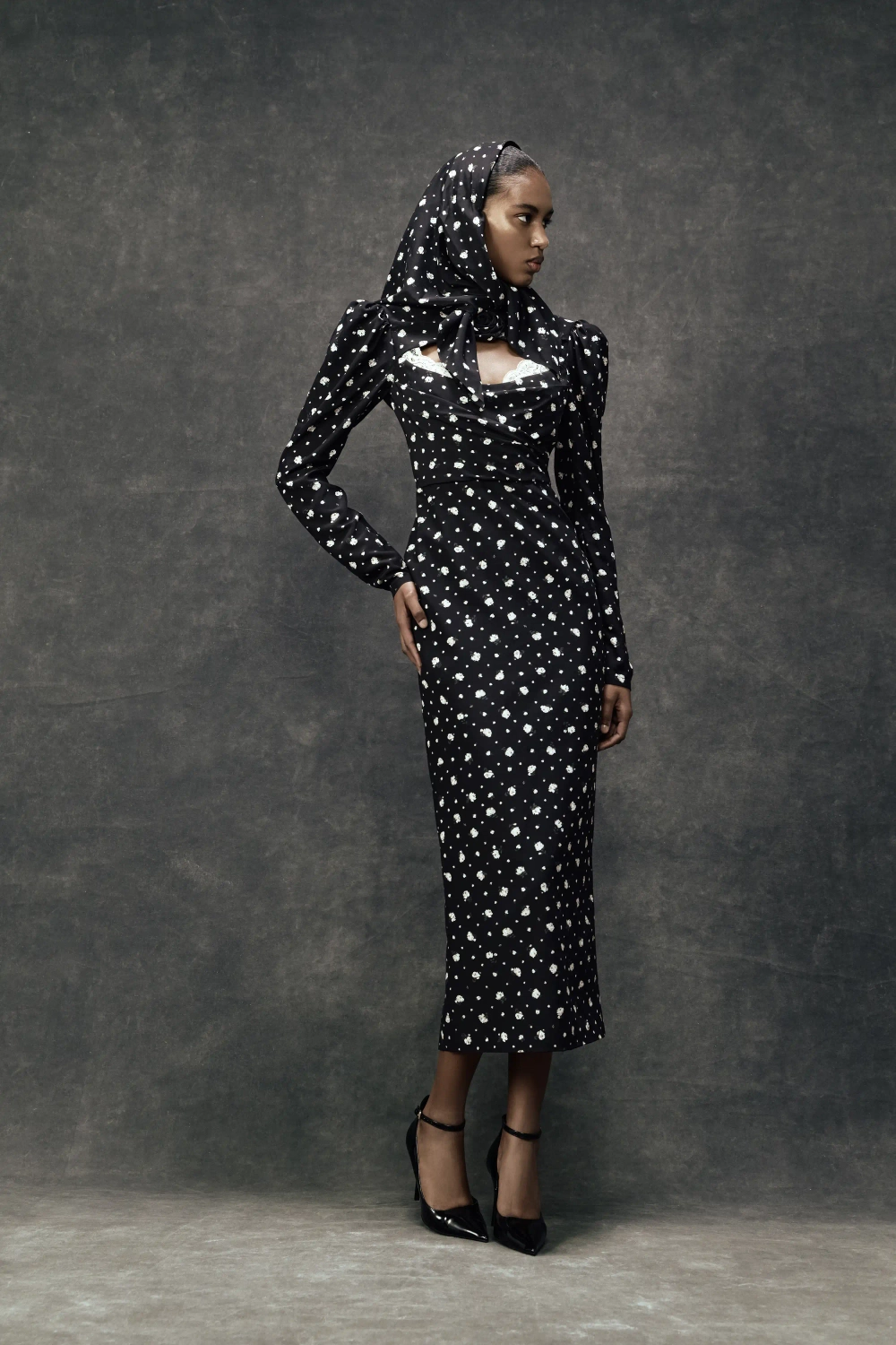 Мейсел миди (Macel midi), платье миди из бордового крепдешина с цветочным принтом