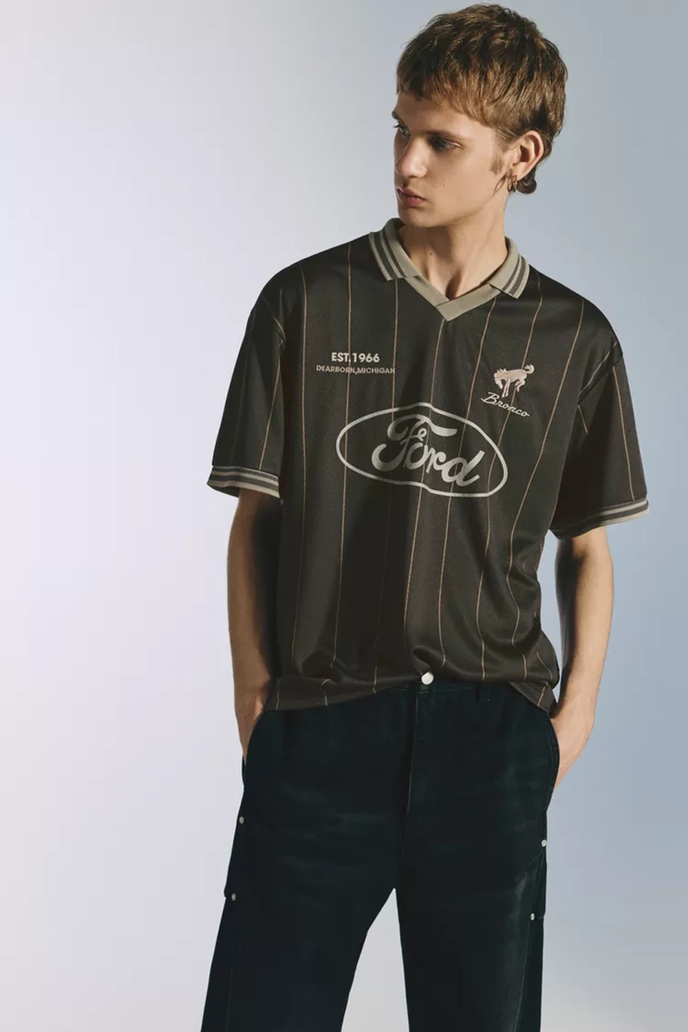 PULL&BEAR Футболка с символикой команды Ford, военно-морской