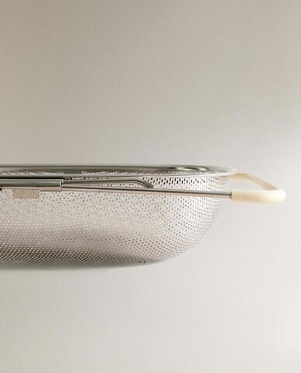 ZARA HOME МЕТАЛЛИЧЕСКИЙ ДУРШЛАГ, КРЕМОВЫЙ