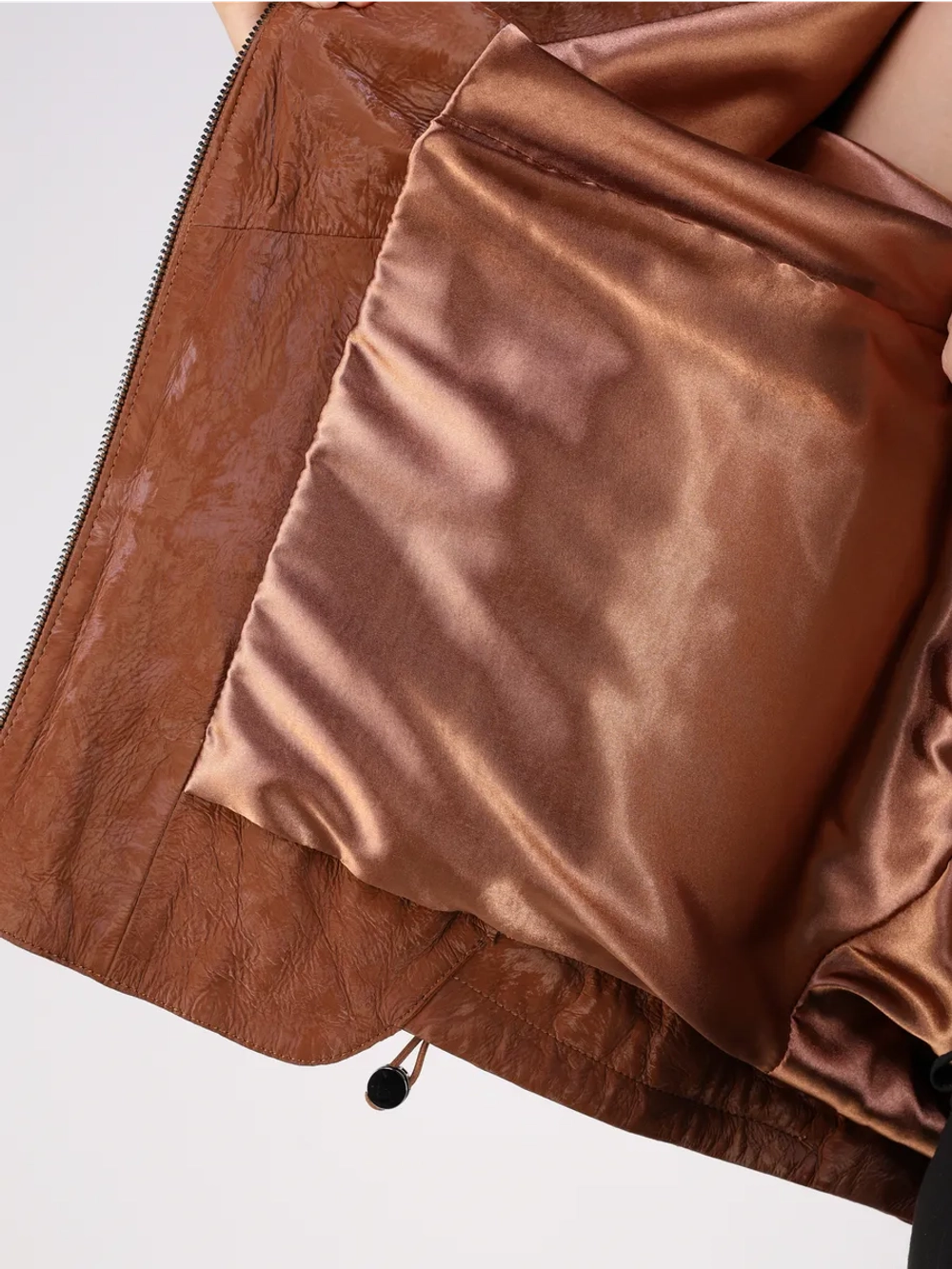 Кожаная куртка демисезонная замшевая с принтом