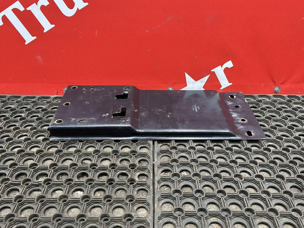 Кронштейн сиденья пассажирского