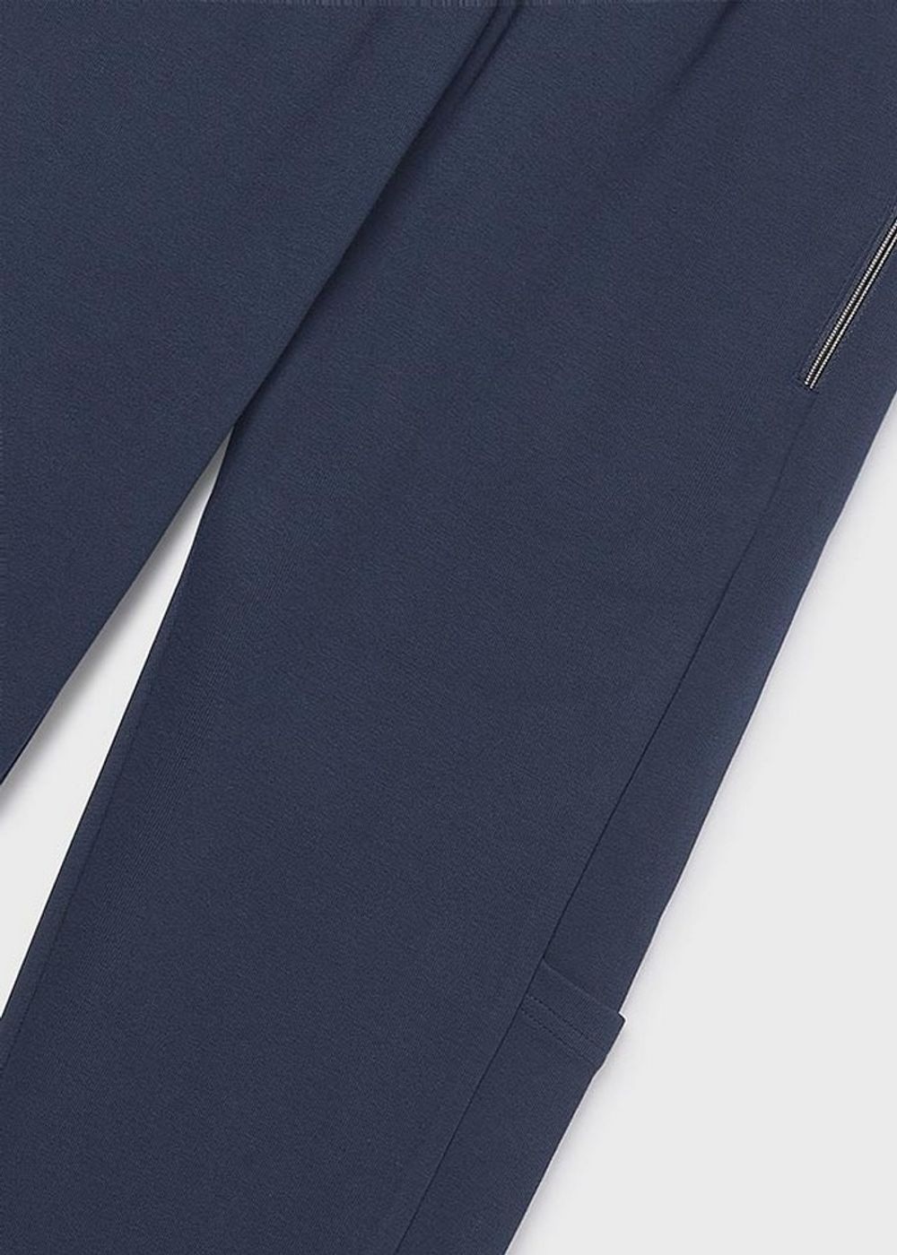 спортивные брюки