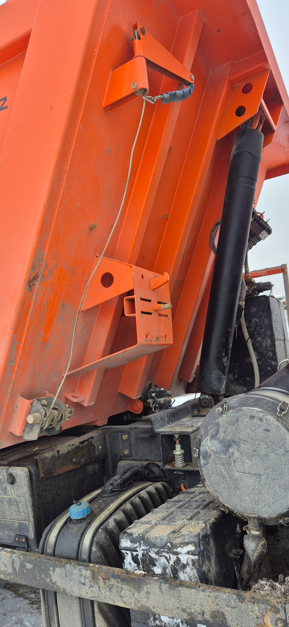 КамАЗ 6520 6x4 Самосвал 6520-3026012-53 (Дизельный, 11,7 л, 400 л.с., МТ)