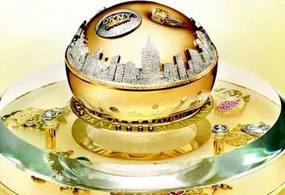 DKNY Golden Delicious – вошли в ТОП 3 самых дорогих