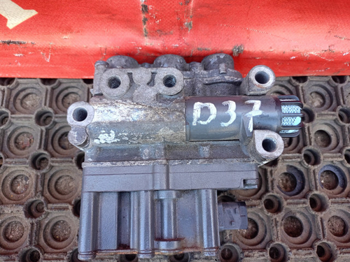 Кран уровня пола главный