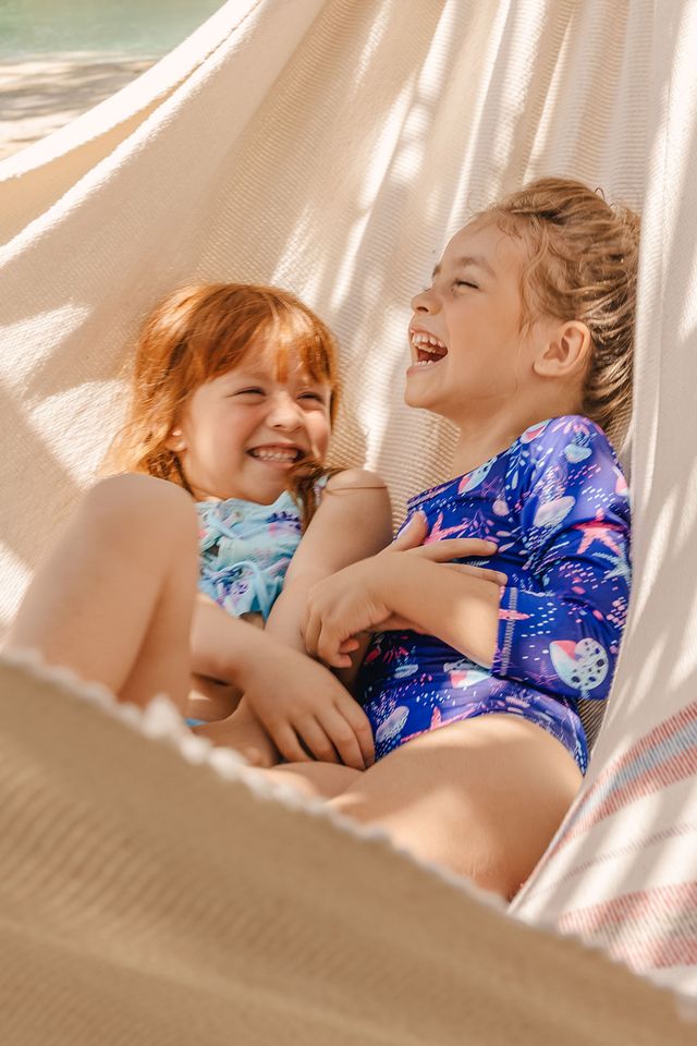 Синий купальник с длинными рукавами