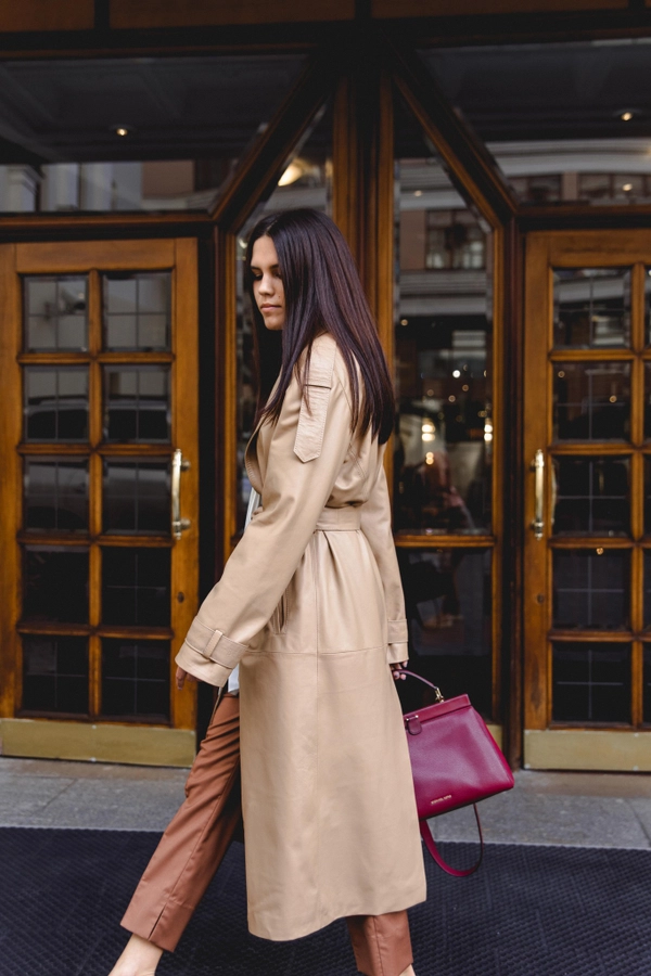 Тренч кожаный сгущенка