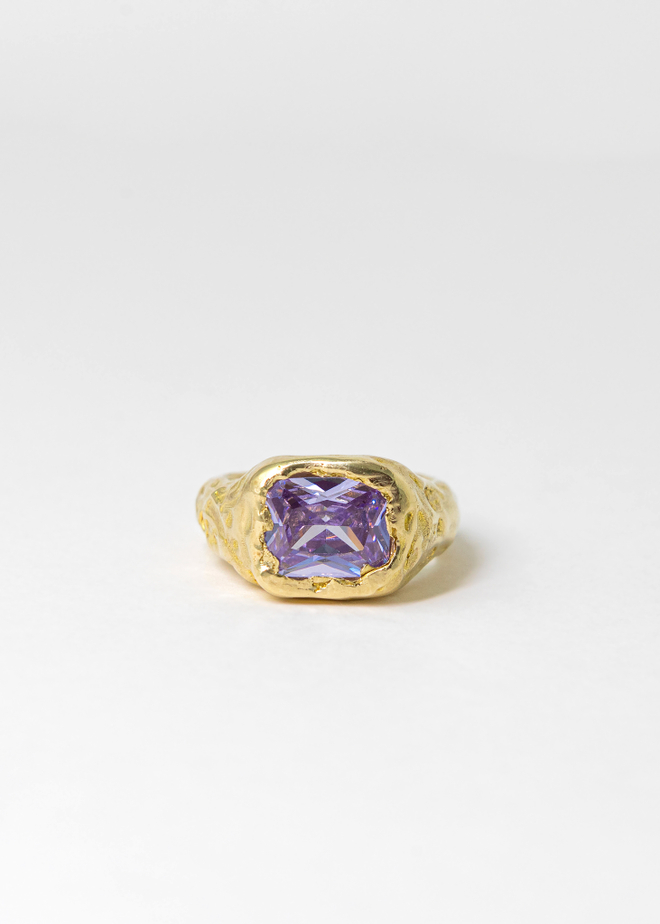 Перстень Сирень из латуни  с фианитом