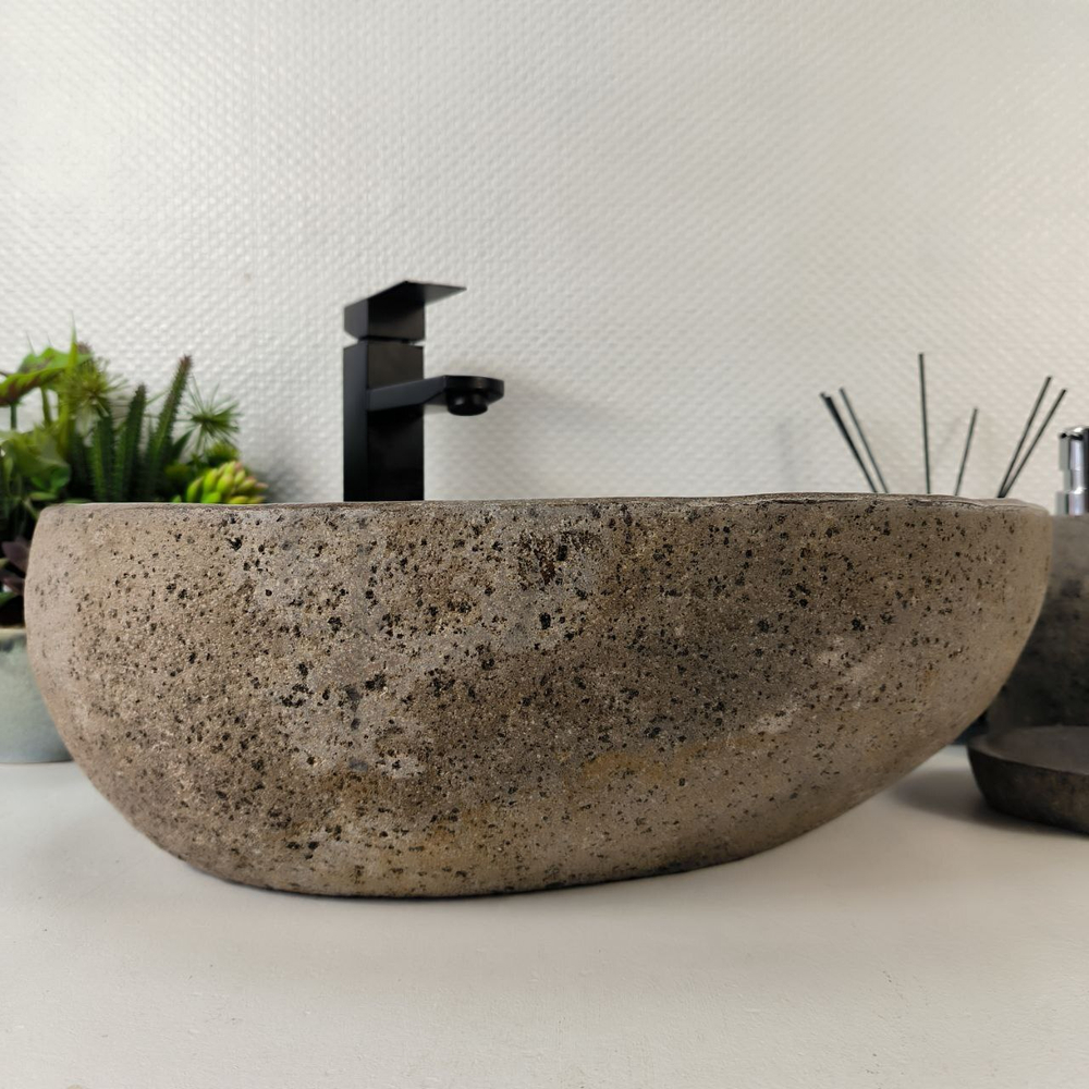 Раковина из речного камня RS-65209 45*39*15 0861