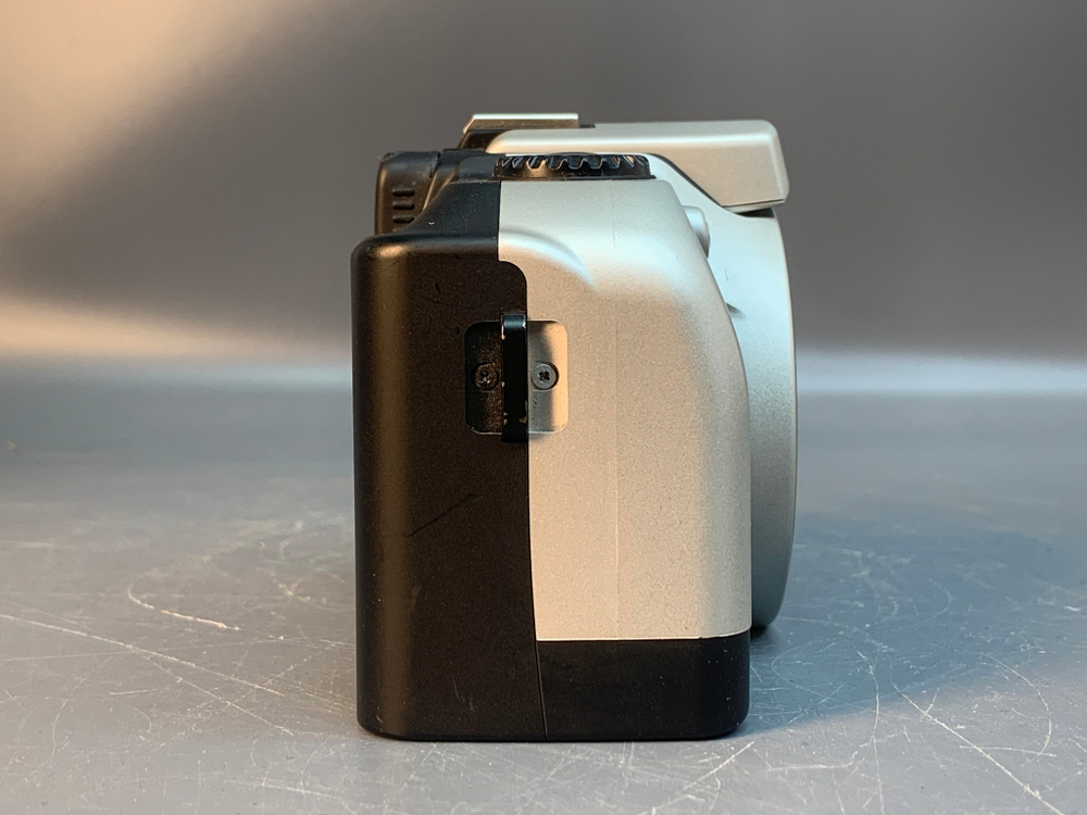 Canon EOS IX 7
