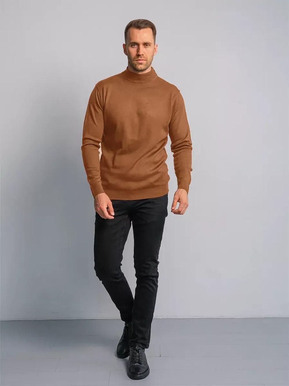 Джемпер однотонный базовый