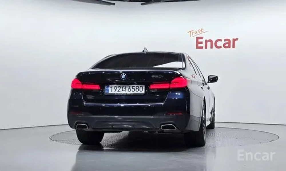 BMW 5 серии (G30) 520i M Sport