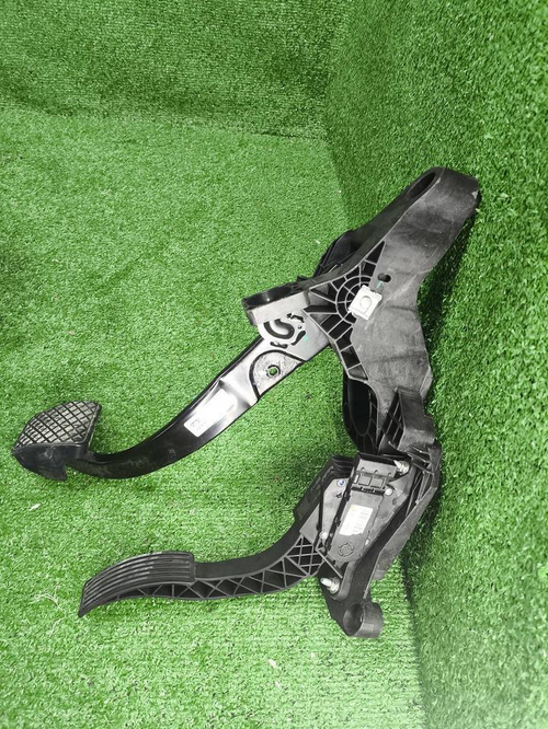 Педаль Omoda C5 (2022-н.в.)