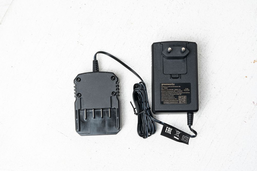 Зарядное устройство Greenworks 40v, 2A (2946507)
