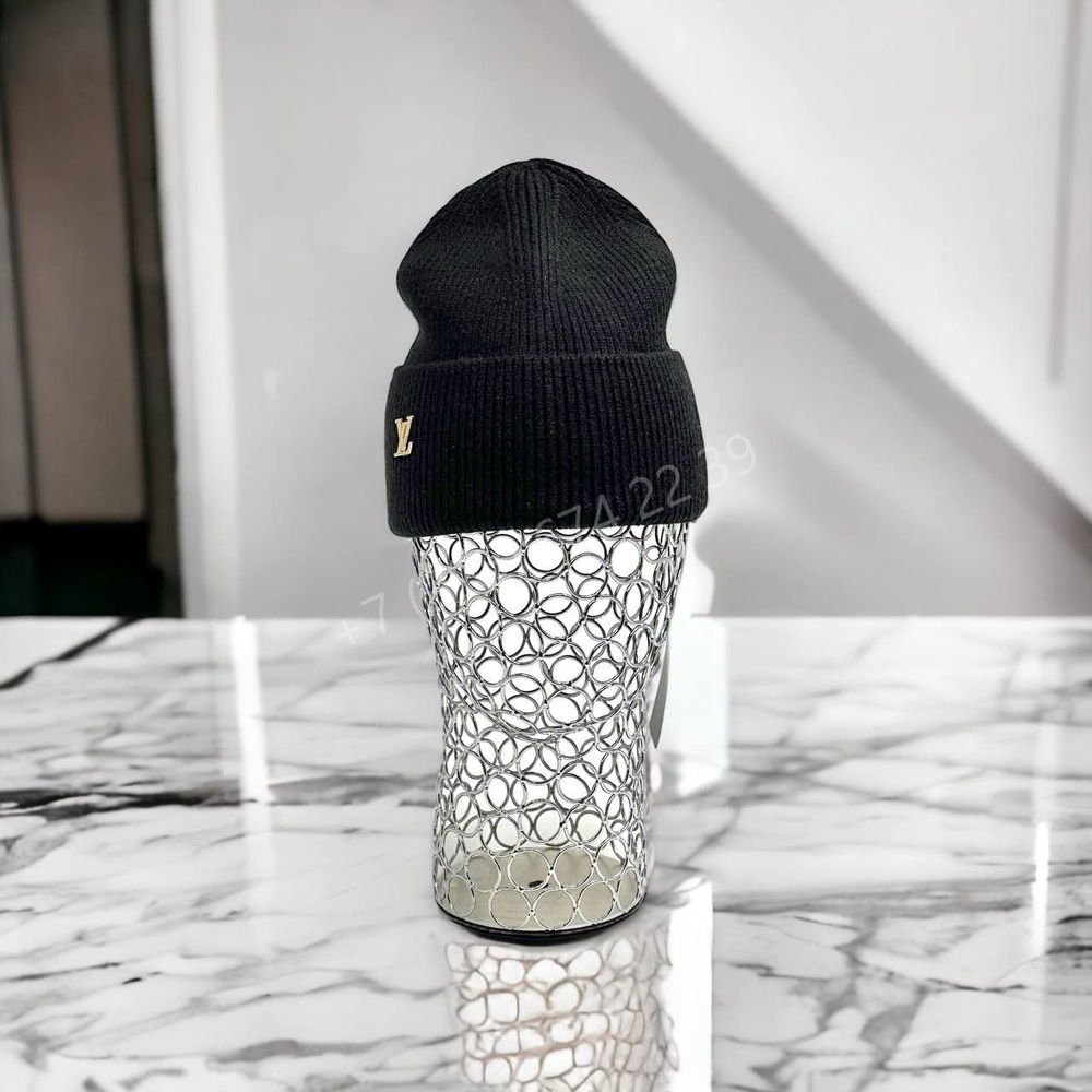 Шапка Louis Vuitton