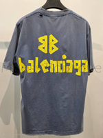 Женская футболка Balenciaga синего цвета с надписью